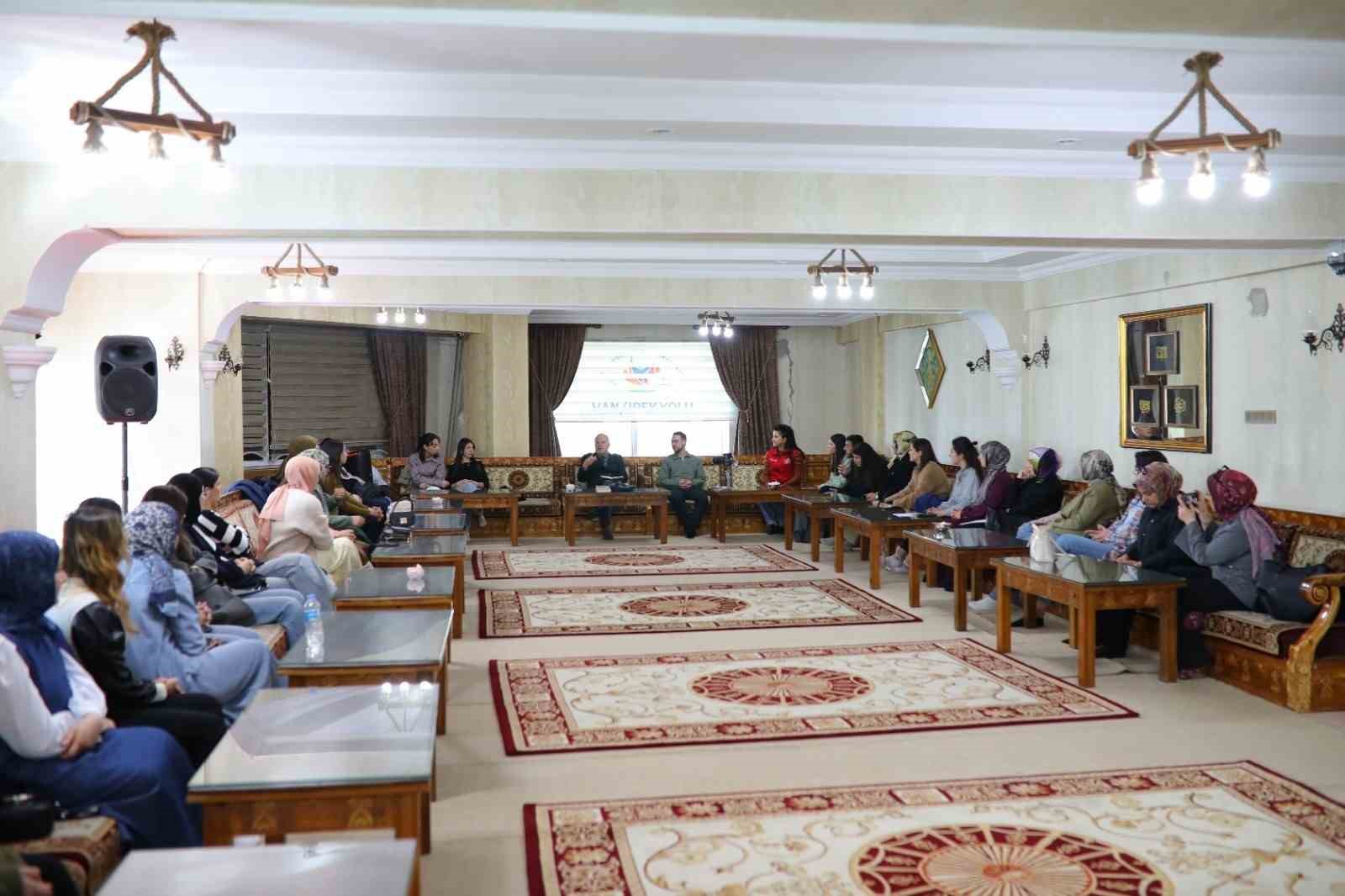 Van’da Dünya Sanat Günü kutlandı