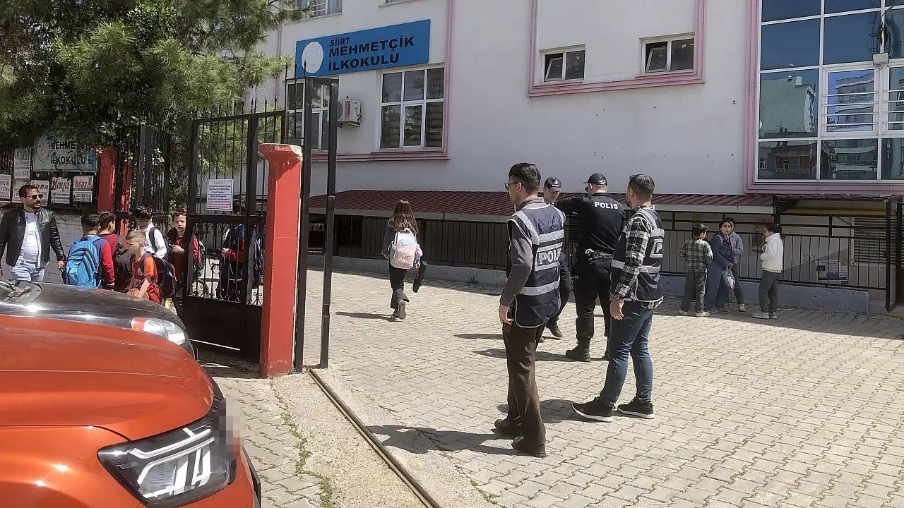 Siirt’te okul çevrelerinde güvenlik önlemleri artırıldı