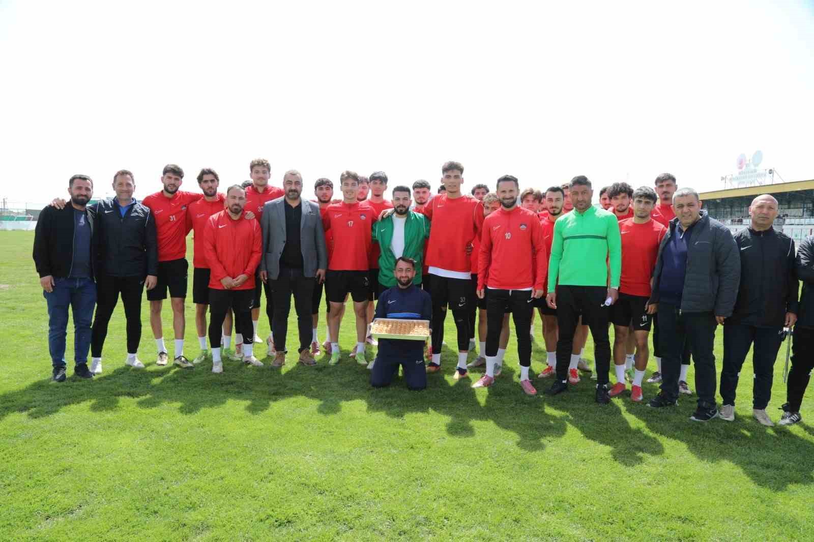 DTSO&rsquo;dan Diyarbekirspor&rsquo;a destek ziyareti
