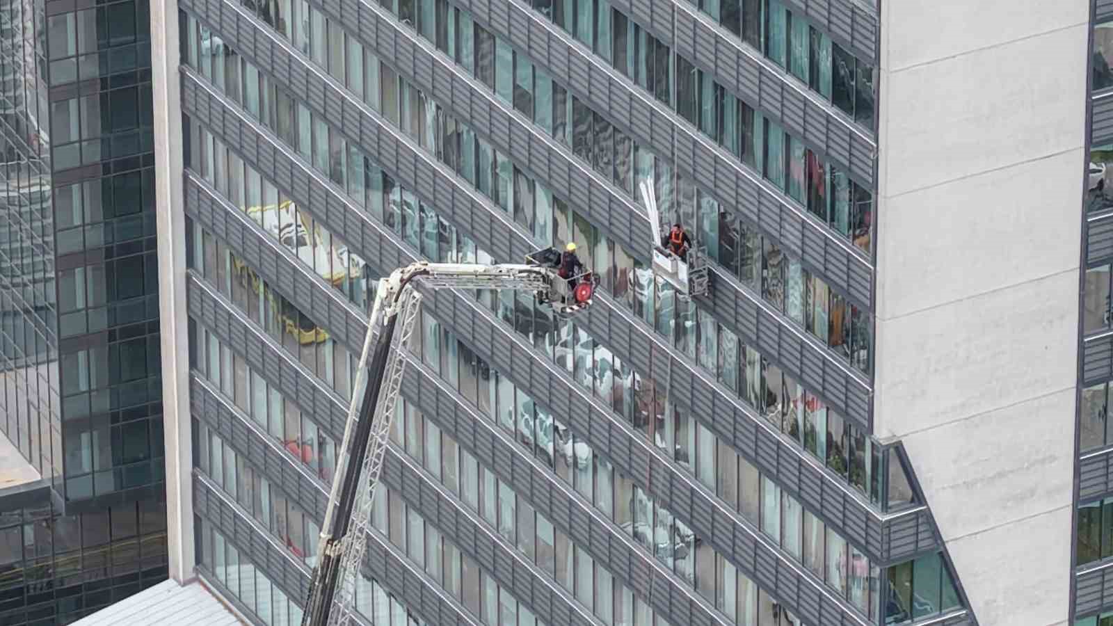 22 katlı hastanede can pazarı...