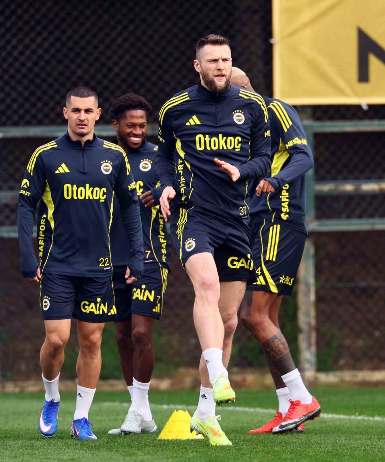 Fenerbah&ccedil;e, &Ccedil;aykur Rizespor ma&ccedil;ı hazırlıklarını tamamladı
