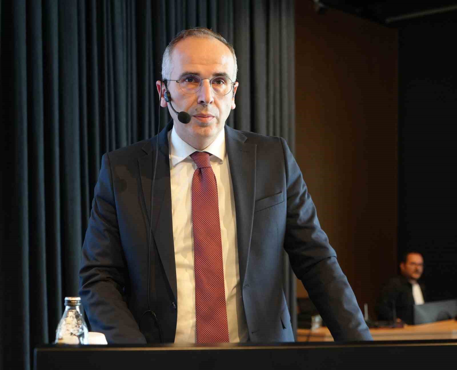 Perçin: "Borç stokumuz 17 milyardan 6,7 milyara düştü"