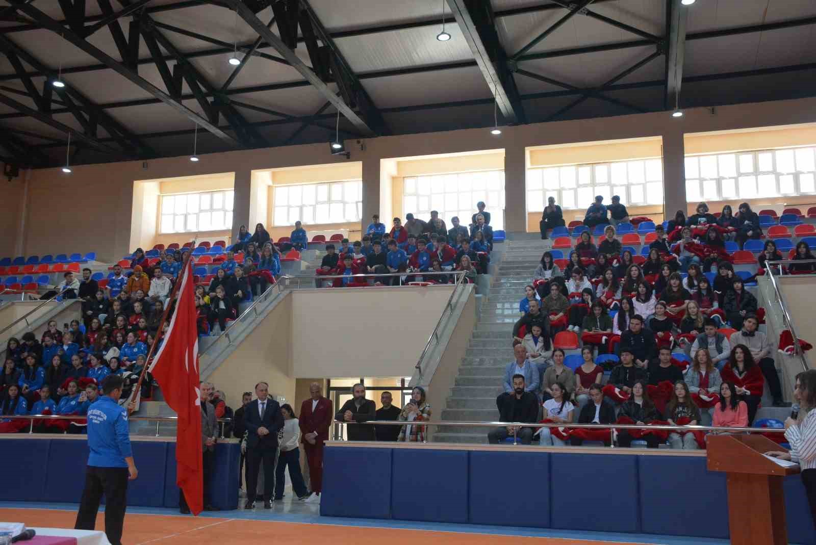 A Milli Kadın Futbol Takımı, Sinop’ta öğrencilerle buluştu