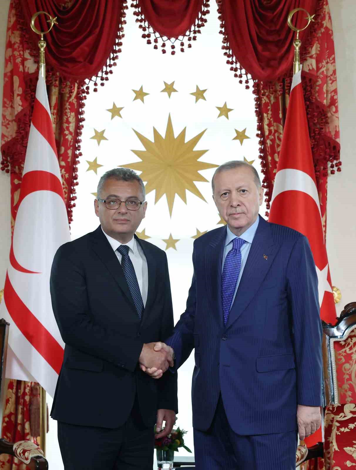 Cumhurbaşkanı Erdoğan, KKTC Cumhurbaşkanı Erh&uuml;rman ile g&ouml;r&uuml;şt&uuml;
