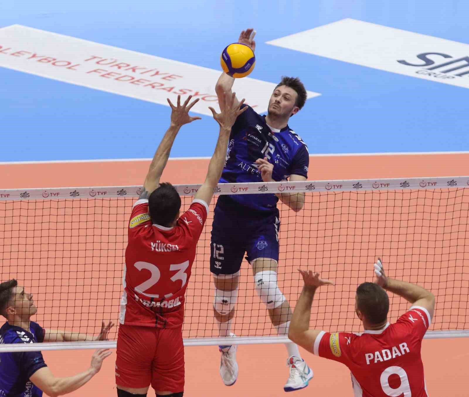 Efeler Ligi: Altekma: 0 - İstanbul Gen&ccedil;lik: 3
