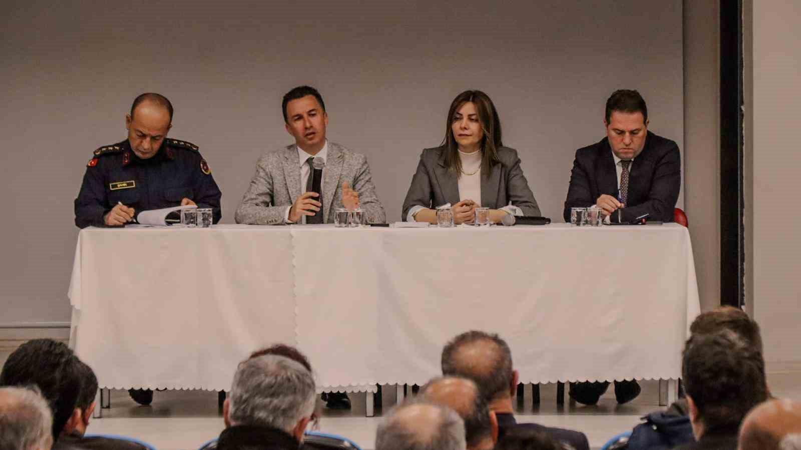 Eğitim ortamları ve okul g&uuml;venliği i&ccedil;in toplanıldı
