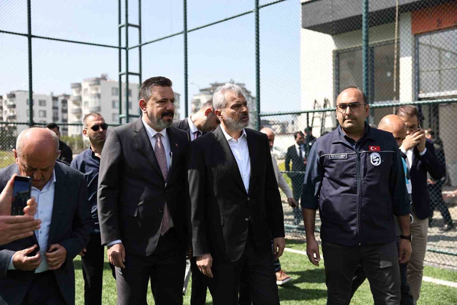 Başkan Öntürk Arsuz’daki yatırımları inceledi