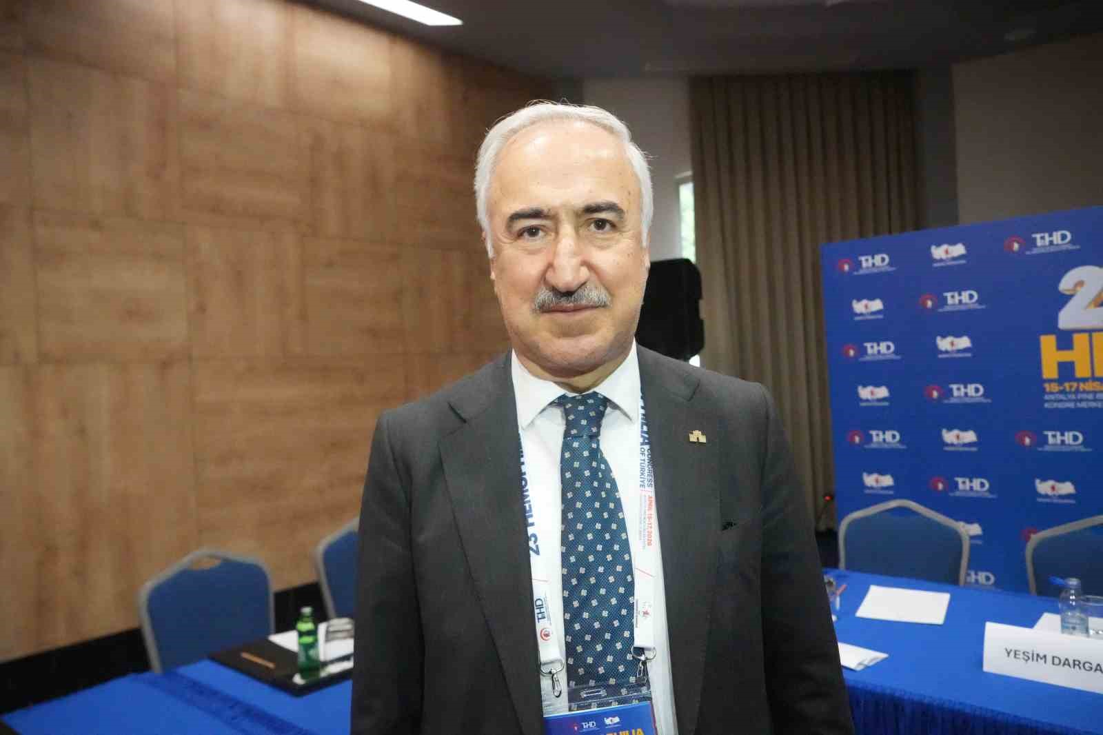 Prof. Dr. Z&uuml;lfikar&rsquo;dan hemofilide yerli Ar-Ge &ccedil;ağrısı
