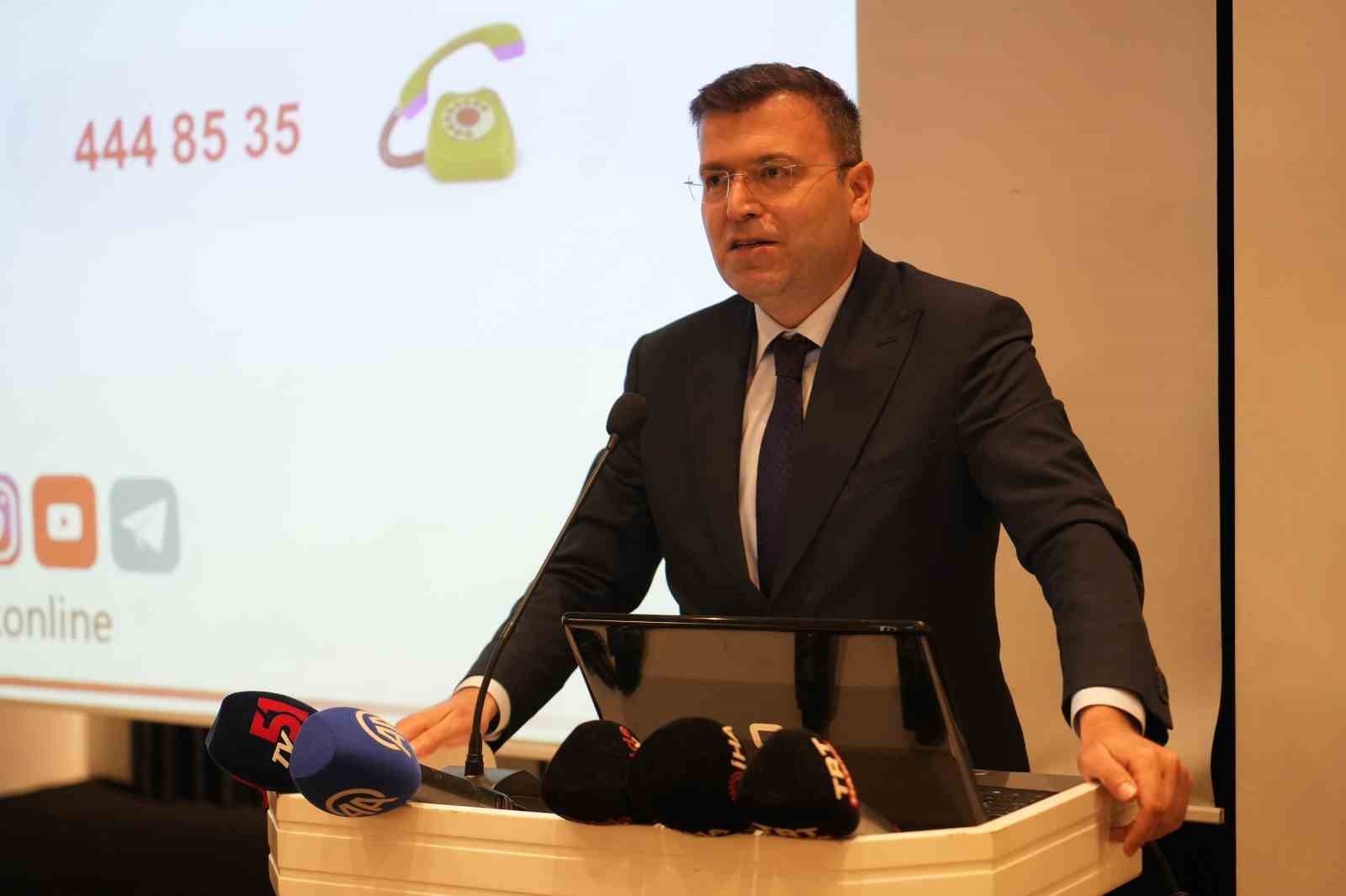 Niğde&rsquo;de elma &uuml;reticileri buluştu
