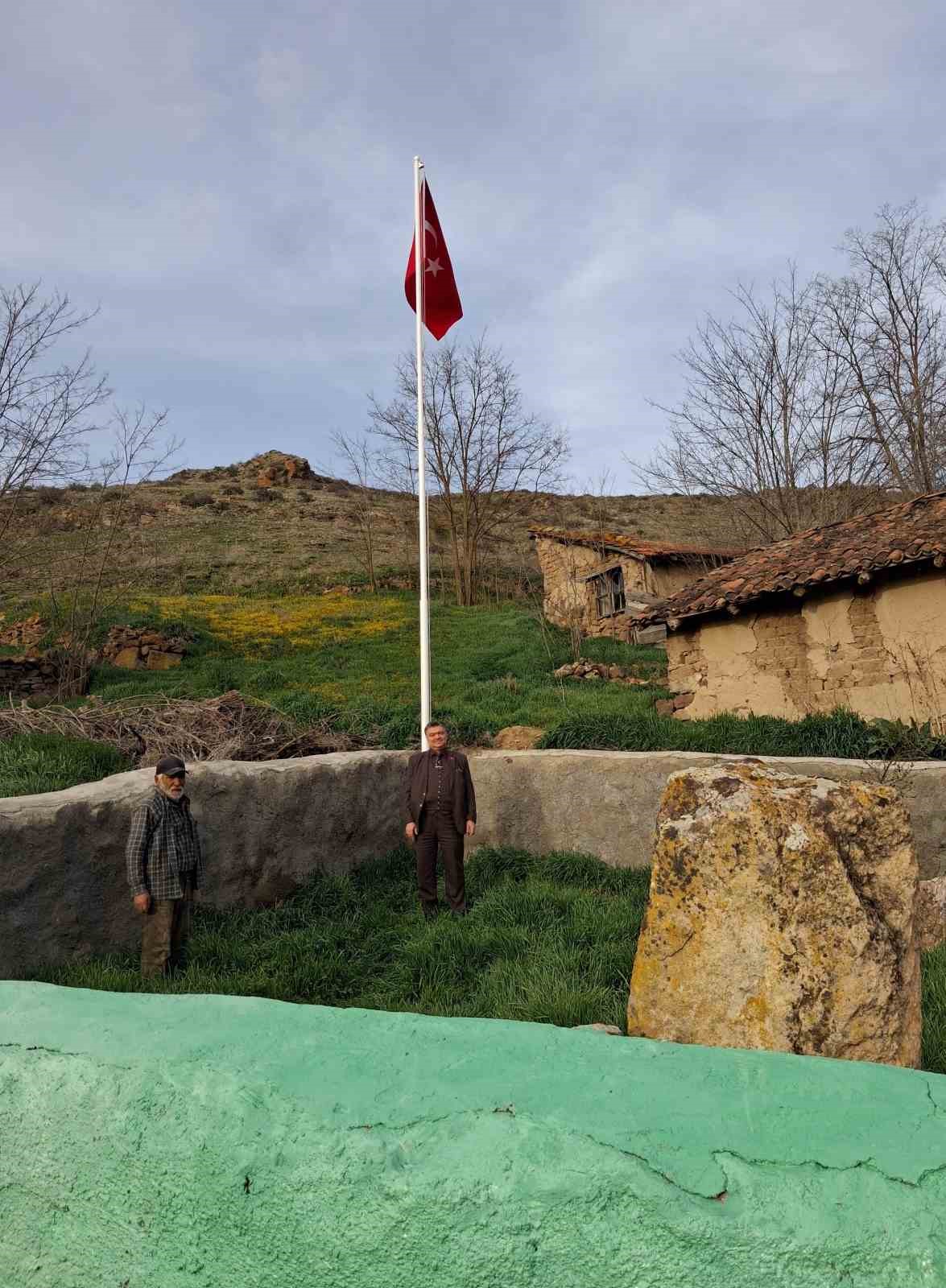 Eşankara Dede t&uuml;rbesinde bakım &ccedil;alışmaları
