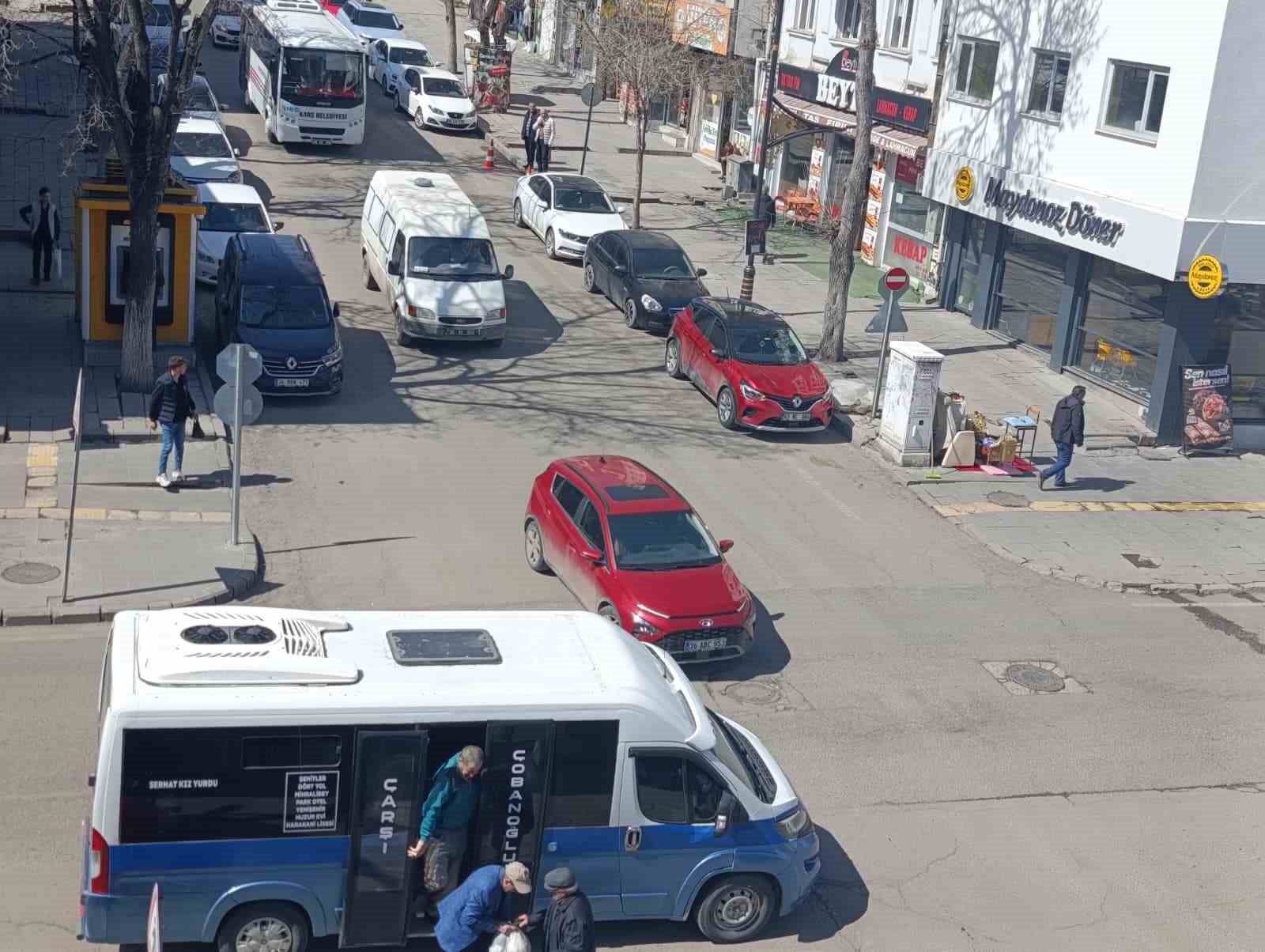 Kars&rsquo;ta trafiğe kayıtlı ara&ccedil; sayısı 55 bin 456&rsquo;ya ulaştı
