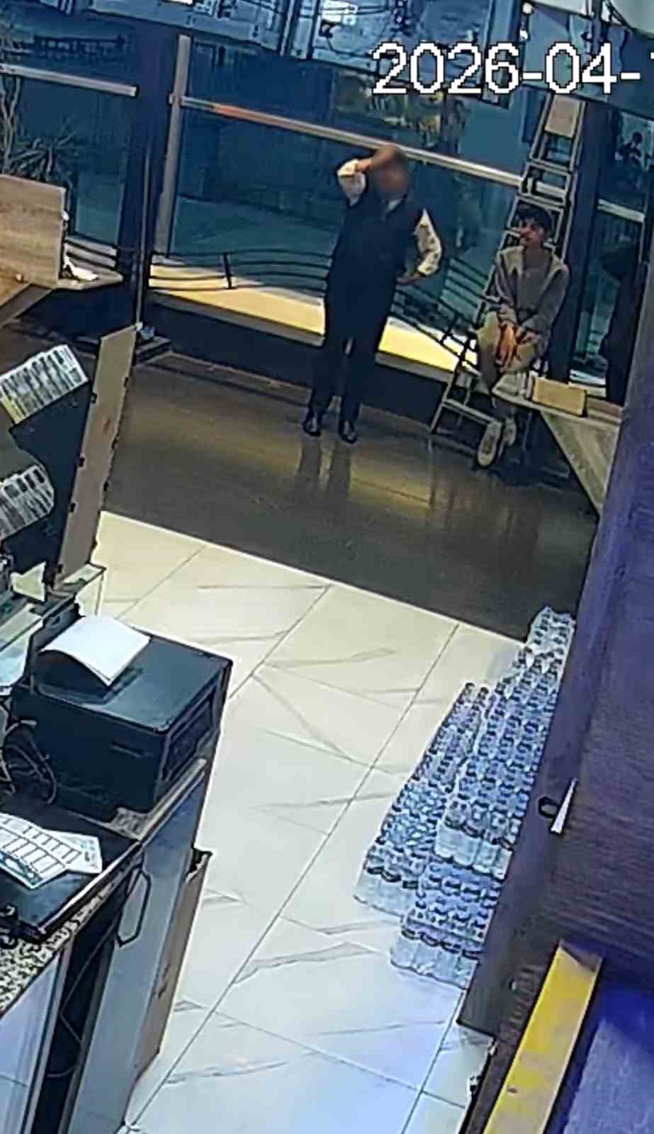 "Ben sabah &ouml;derim" dedi 153 bin liralık iddia oynayıp kayıplara karıştı
