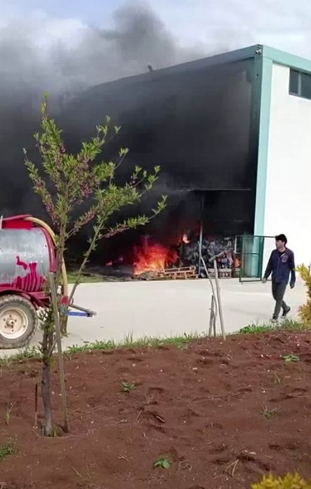 Diyarbakır&rsquo;da korkutan yangın
