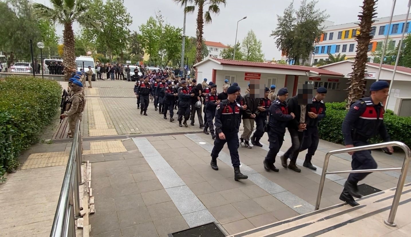 Onaylı Sertifika dolandırıcılığından gözaltına alınan 17 şüpheli adliyeye sevk edildi