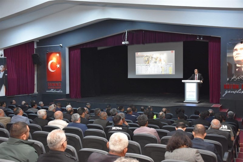 Salihli&rsquo;de muhtarlar toplantısı yapıldı
