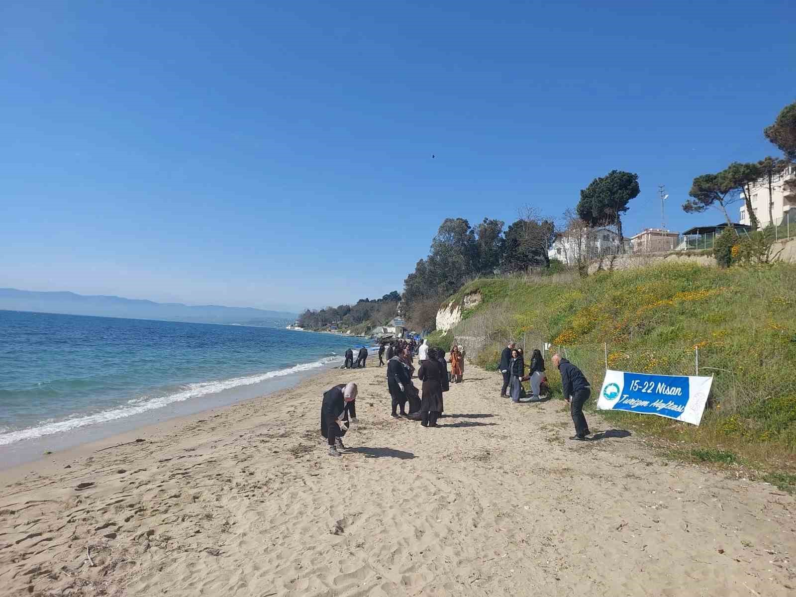 Sinop&rsquo;ta sahil temizliği
