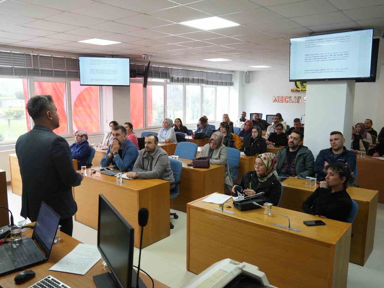 Hizmet i&ccedil;i eğitimler devam ediyor
