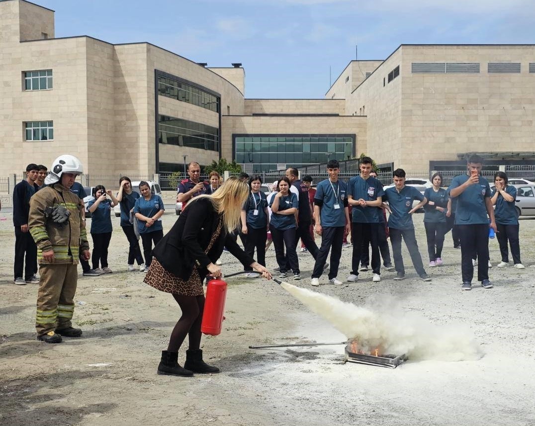 D&ouml;rtyol Devlet Hastanesi&rsquo;nde yangın g&uuml;venliği eğitimi
