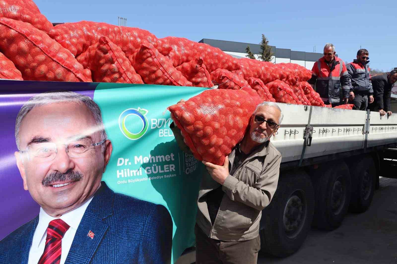 Ordu&rsquo;da &uuml;reticilere 45 ton tohumluk patates dağıtıldı
