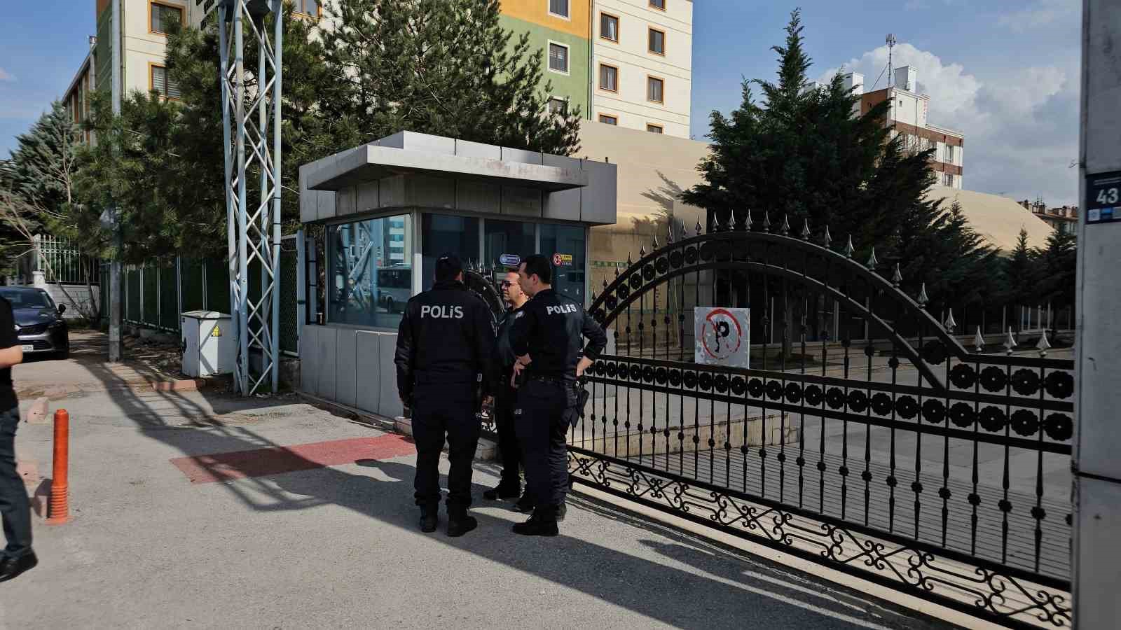 Vali &Ccedil;i&ccedil;ek: "Kayseri&rsquo;de t&uuml;m okullarımızda g&uuml;venlik &ouml;nlemleri tamamen alınmıştır"
