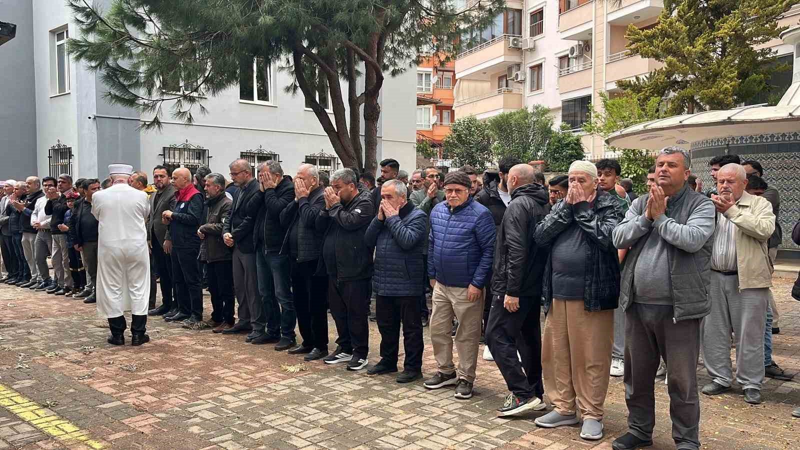 Alanya Eğitim Bir-Sen: "G&uuml;venli okul, g&uuml;&ccedil;l&uuml; gelecek demektir"
