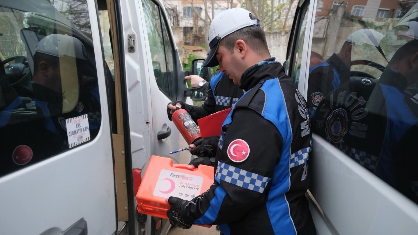 Kırklareli&rsquo;de okul servislerine y&ouml;nelik denetim
