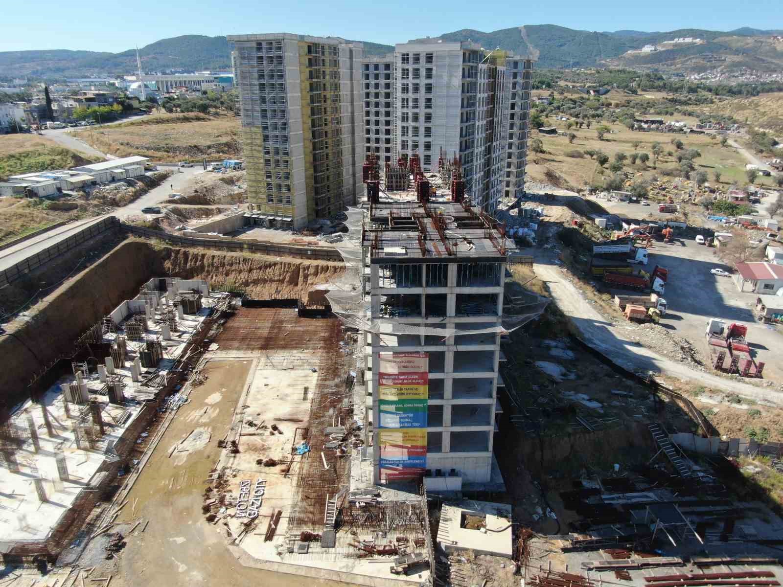 İZBETON "iş makinesi ve ara&ccedil; kiralama hizmet alımı" davasının 2. duruşması g&ouml;r&uuml;ld&uuml;
