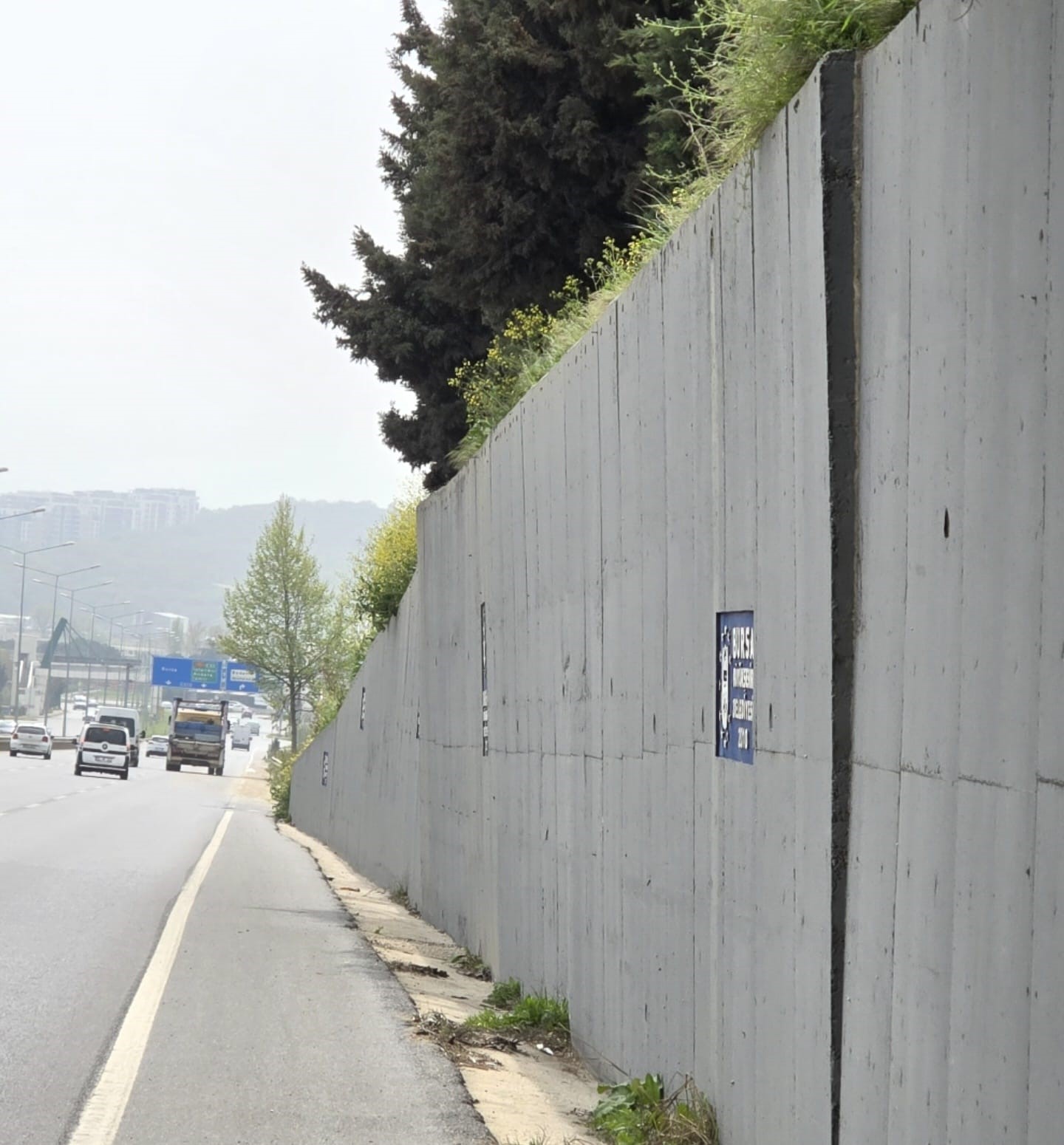 Mudanya Bursa karayolunda tehlike &ccedil;anları

