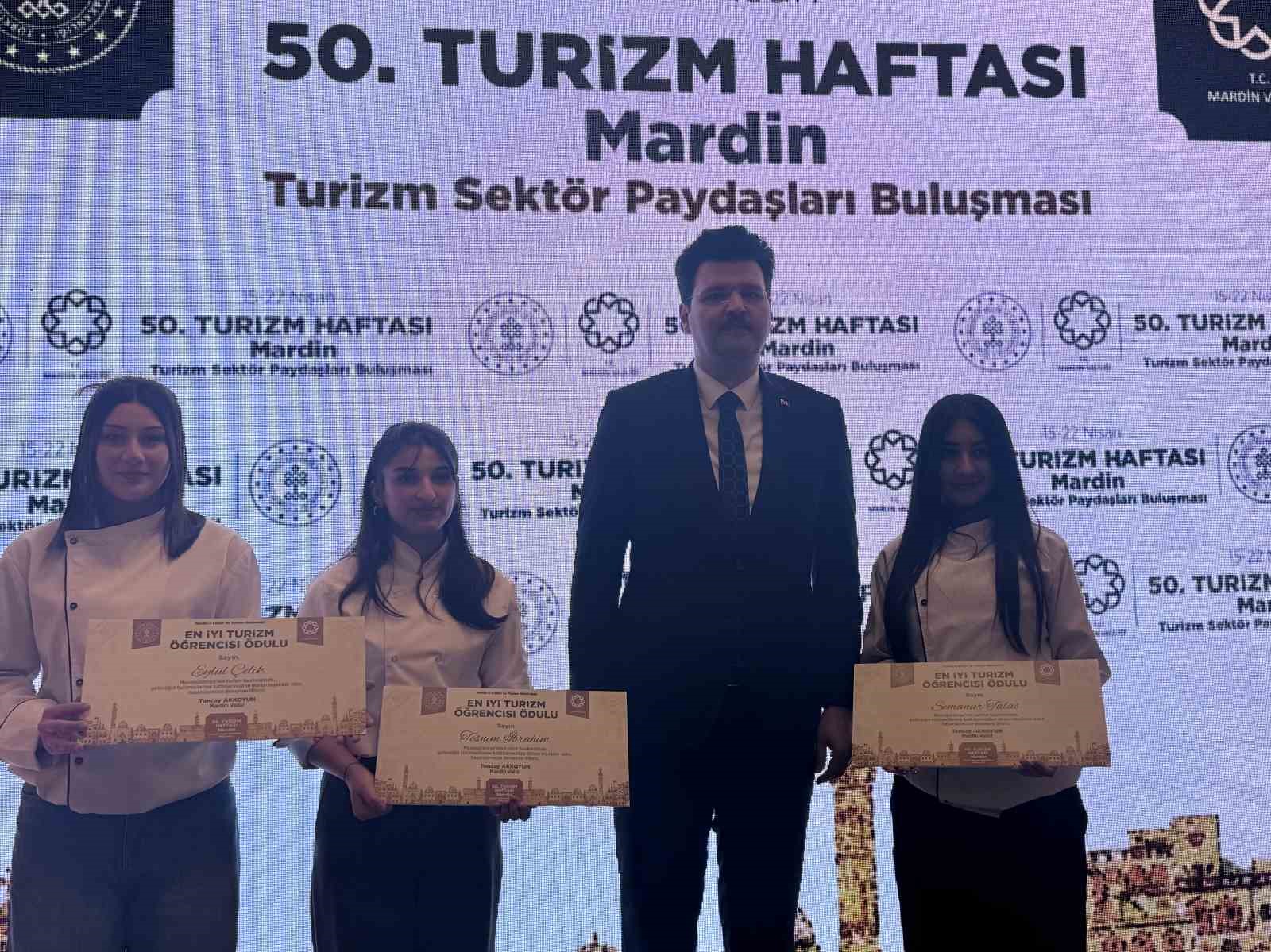 Mardin Vali Yardımcısı Kurt: "Dara antik kenti i&ccedil;in b&uuml;y&uuml;k uygulama projesi hazırlıyoruz"
