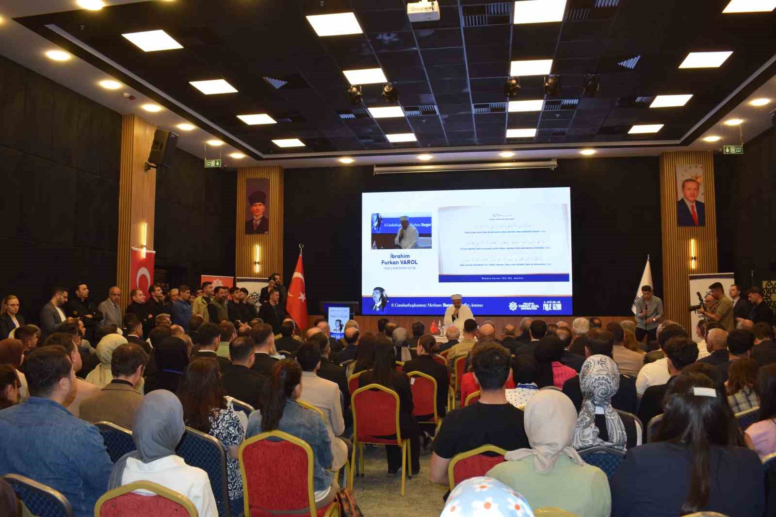 Cemil &Ccedil;i&ccedil;ek: "&Ouml;zal T&uuml;rkiye&rsquo;ye &ccedil;ağ atlattı, &uuml;&ccedil; temel &ouml;zg&uuml;rl&uuml;kle d&ouml;n&uuml;ş&uuml;m sağladı"
