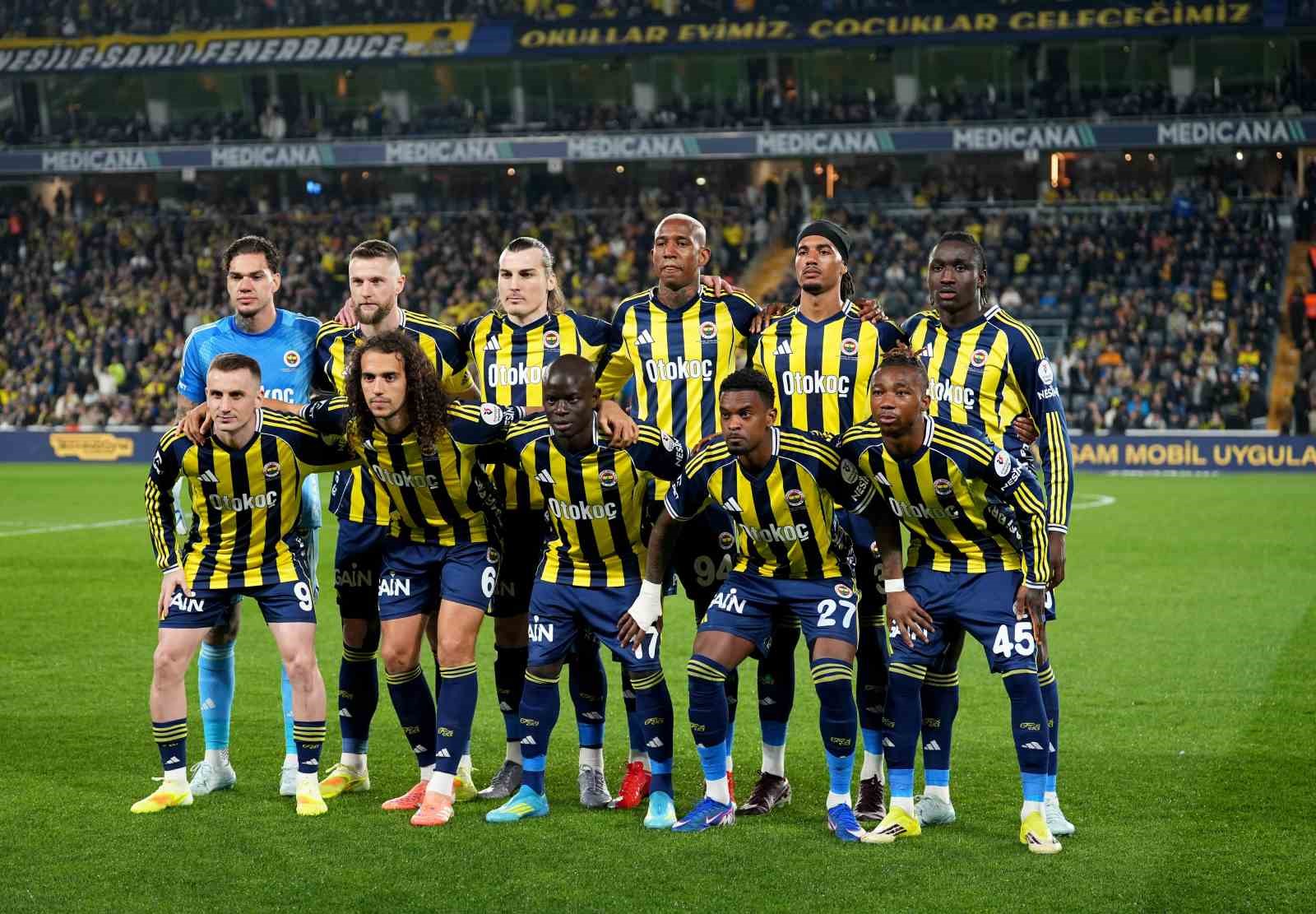 Tedesco&rsquo;dan, &Ccedil;aykur Rizespor ma&ccedil;ında zorunlu tek değişiklik
