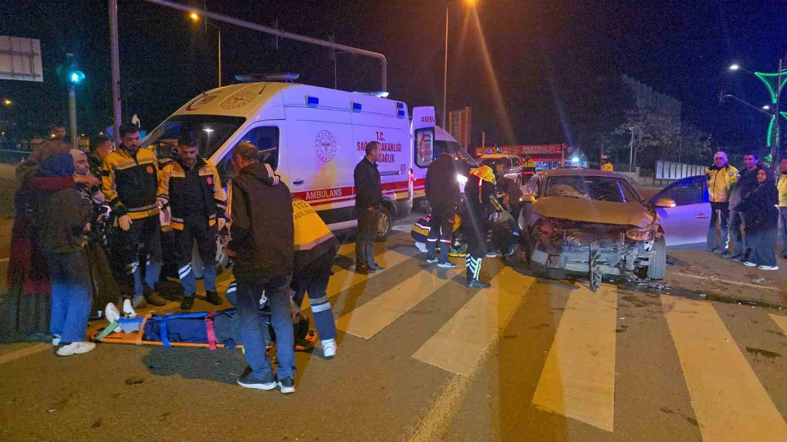Bingöl’de trafik kazası: 5 yaralı