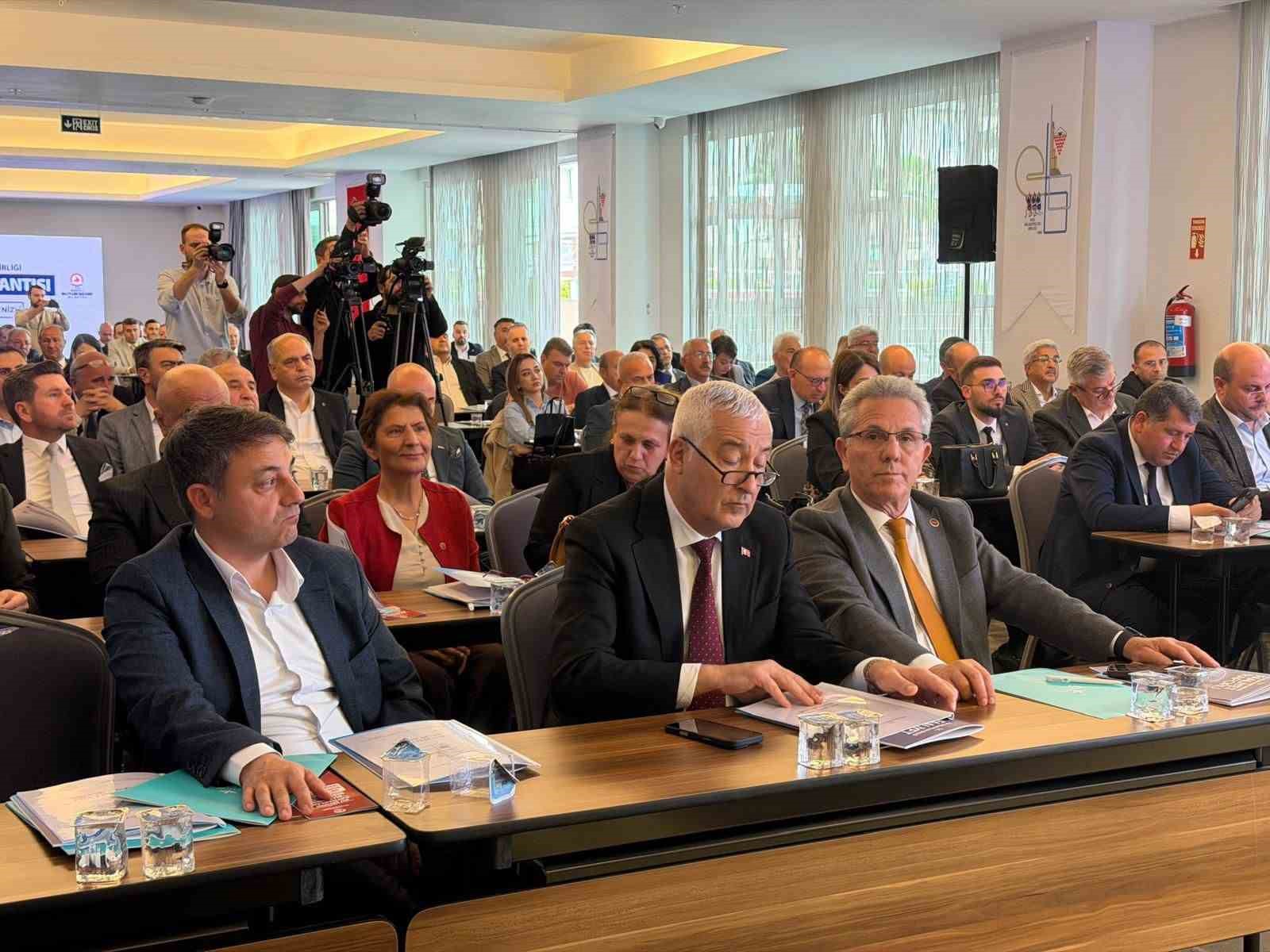 Başkan Tetik Ege Belediyeler Birliği enc&uuml;men &uuml;yeliğine yeniden se&ccedil;ildi
