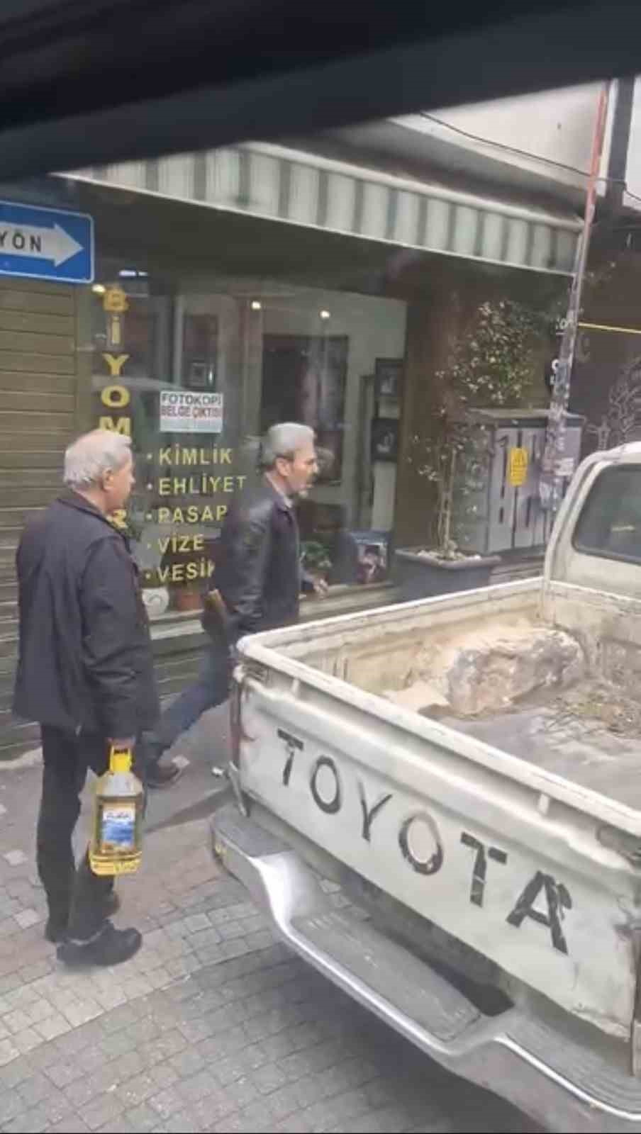Bursa&rsquo;da trafikte baltalı dehşet
