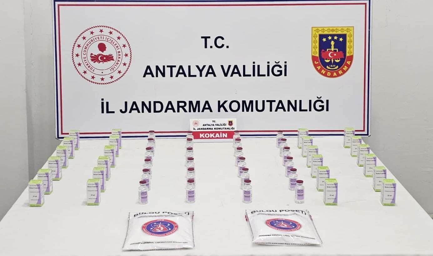 Antalya’da uyuşturucu operasyonu: 1 kilo 200 gram kokain ele geçirildi