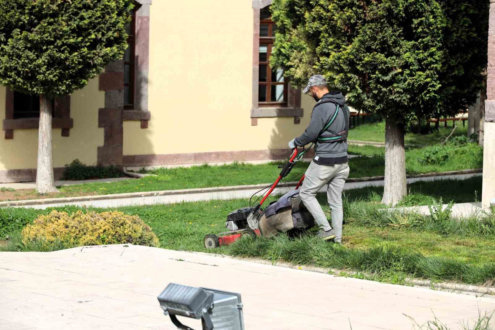 Bilecik&rsquo;te &ccedil;im bi&ccedil;me &ccedil;alışmaları başladı

