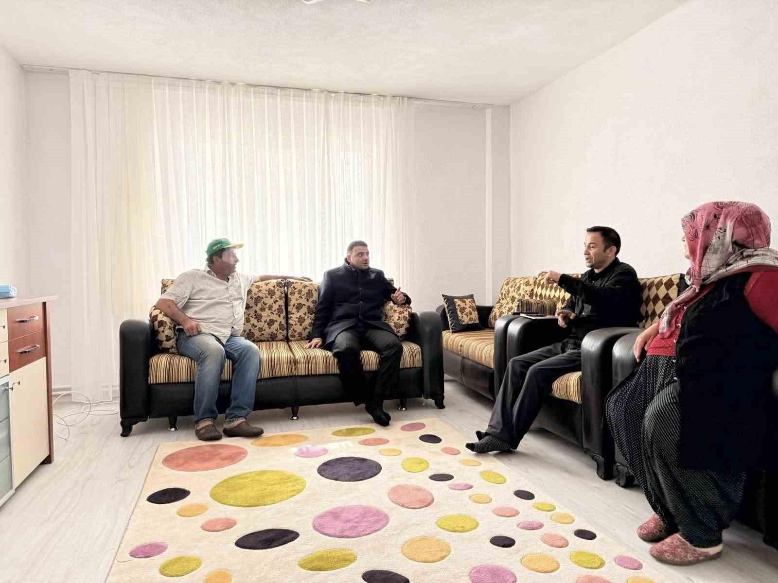 Orman yangınlarından etkilenen vatandaşların ge&ccedil;ici barınma alanları incelendi
