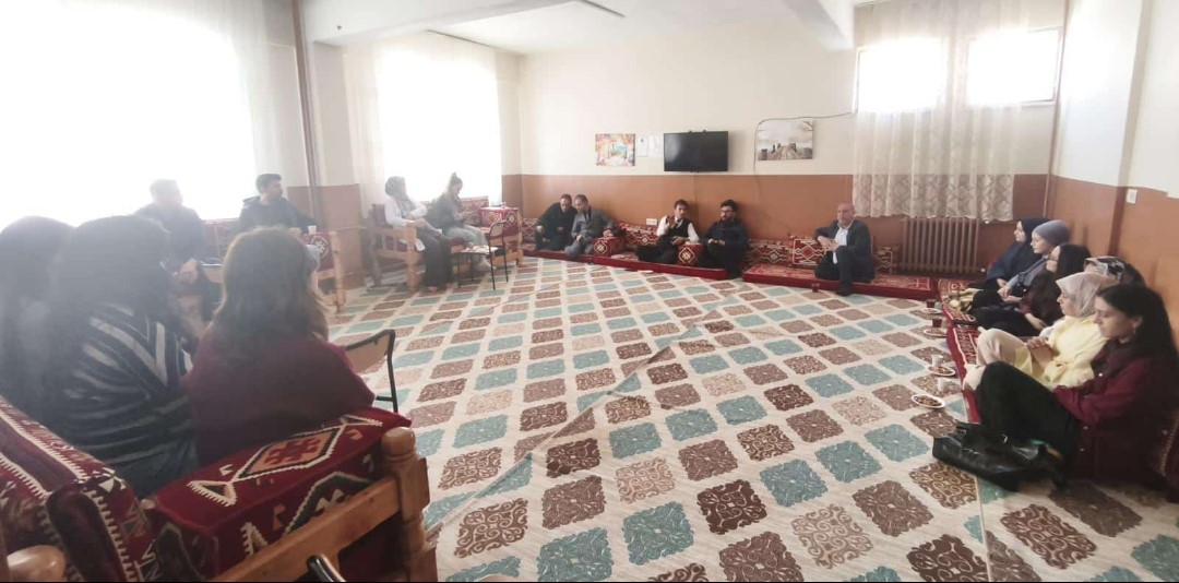 Diyadin’de öğretmenlerle eğitim toplantısı yapıldı
