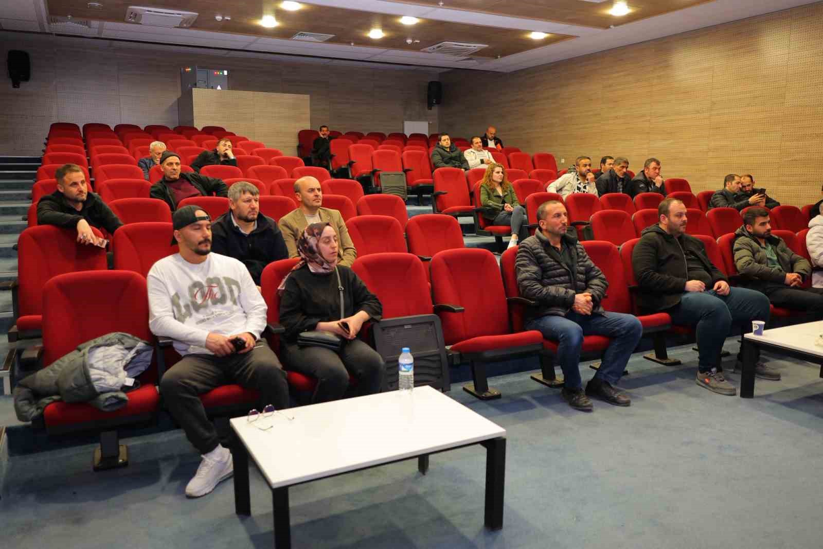 Bayburt İl Sağlık M&uuml;d&uuml;rl&uuml;ğ&uuml; b&uuml;nyesindeki s&uuml;rekli iş&ccedil;ilere İSG eğitimi
