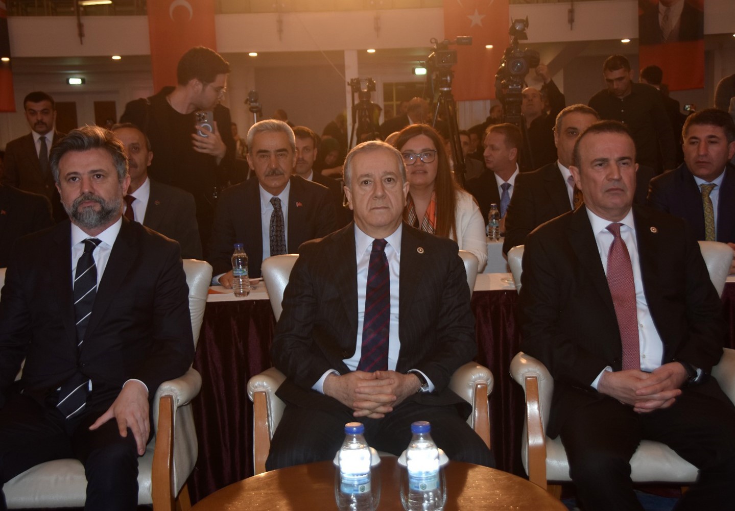 MHP&rsquo;li belediyeler Manavgat&rsquo;ta toplandı
