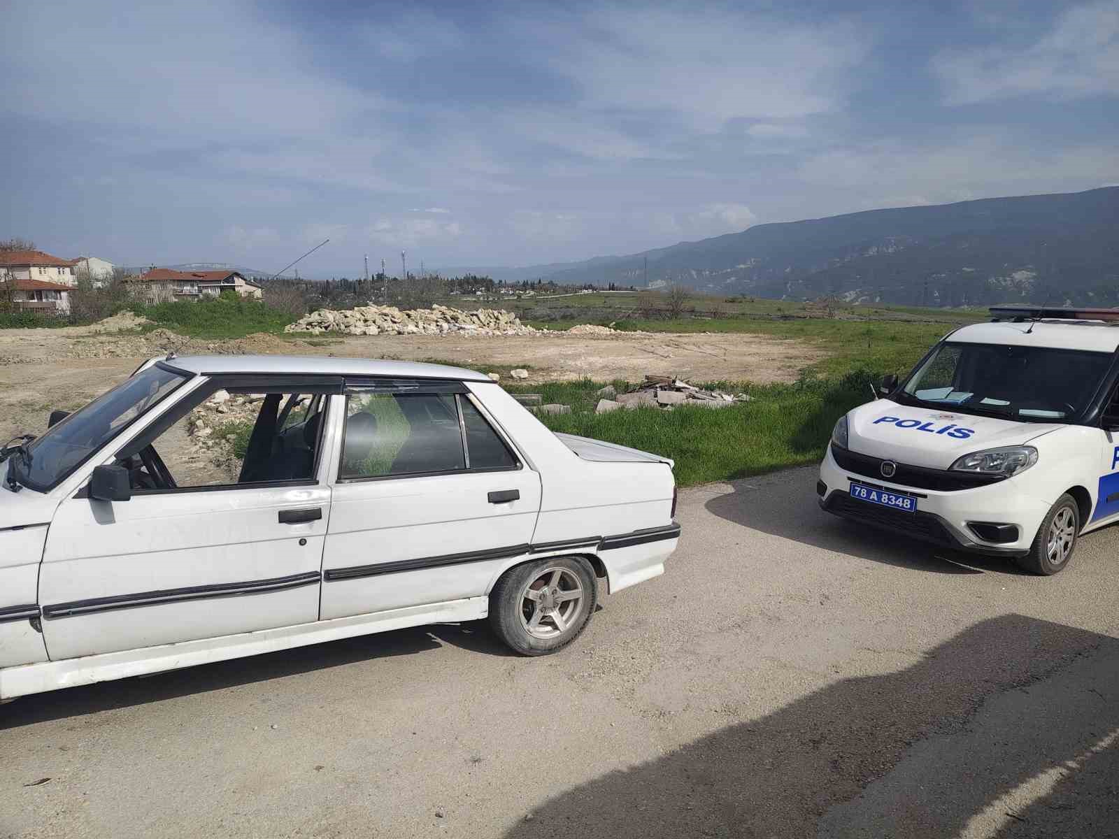 "Dur" ihtarına uymayan s&uuml;r&uuml;c&uuml; faciaya neden oluyordu
