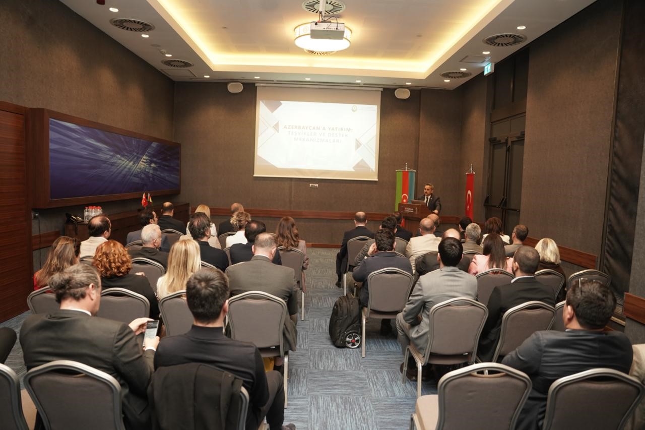 Azerbaycan yatırım fırsatları, İzmir&rsquo;de masaya yatırıldı
