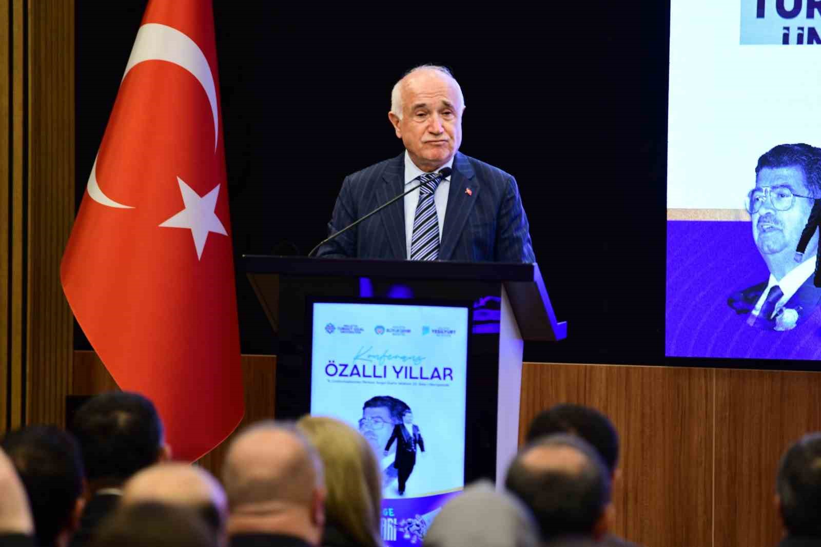 Turgut &Ouml;zal, vefatının 33&rsquo;&uuml;nc&uuml; yılında MT&Uuml;&rsquo;de anıldı
