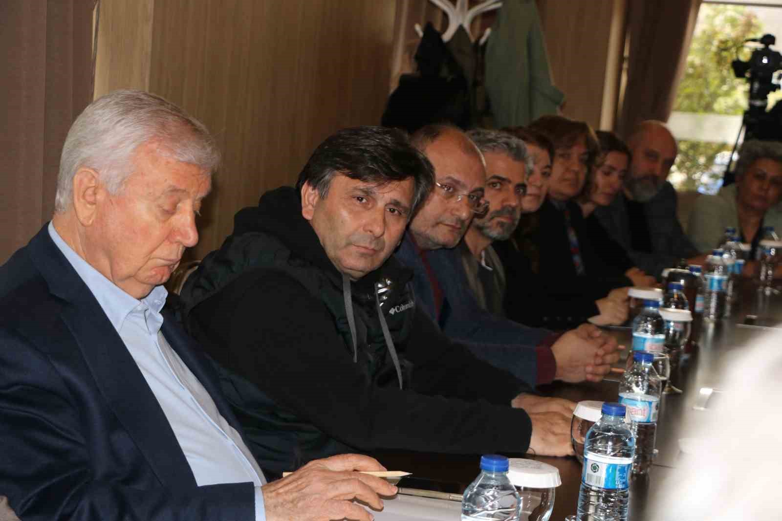 Grand Kartal Otel faciasının mağdur aileleri Bolu&rsquo;da bir araya geldi
