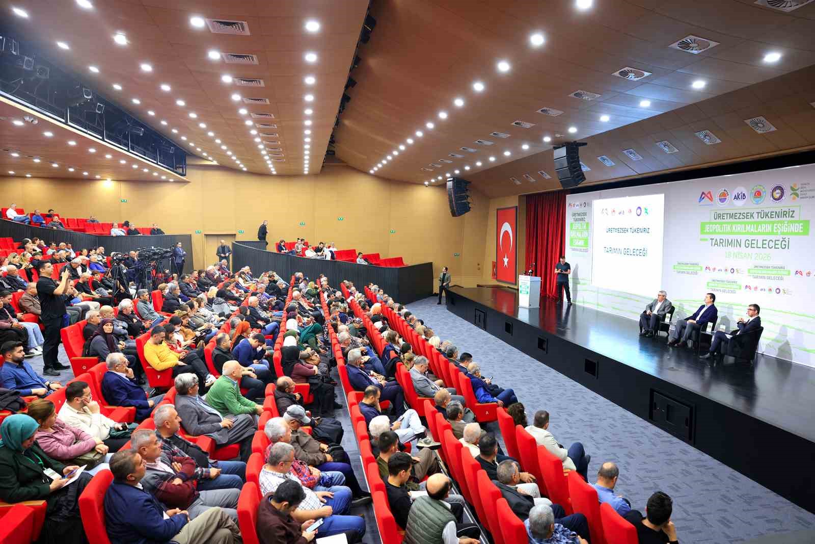 Mersin&rsquo;de tarımın geleceği jeopolitik gelişmeler ışığında ele alındı
