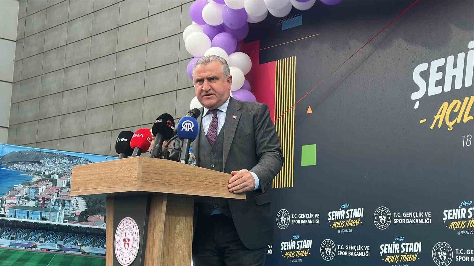 Sinop Şehir Stadı&rsquo;nın a&ccedil;ılışı yapıldı
