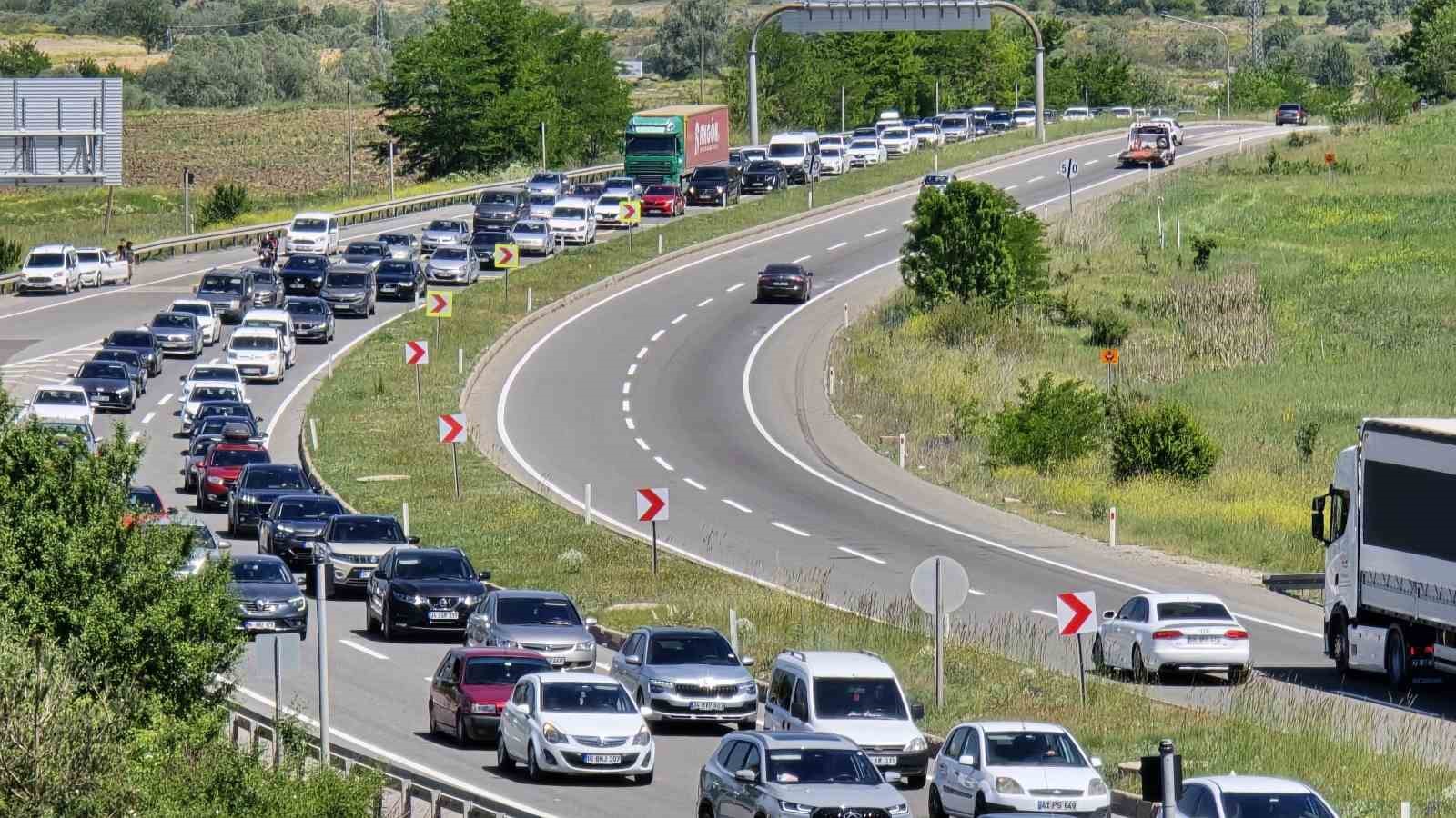 Karabük’te Mart ayında 444 araç trafiğe kayıt edildi