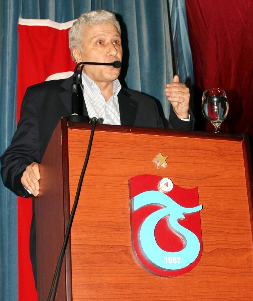 Atay Aktuğ hayatını kaybetti
