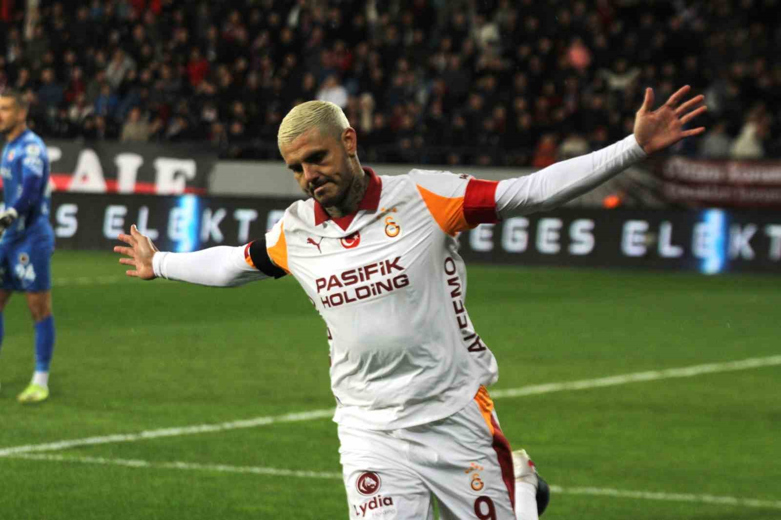 Trendyol Süper Lig: Gençlerbirliği: 0 - Galatasaray: 1 (Maç devam ediyor)