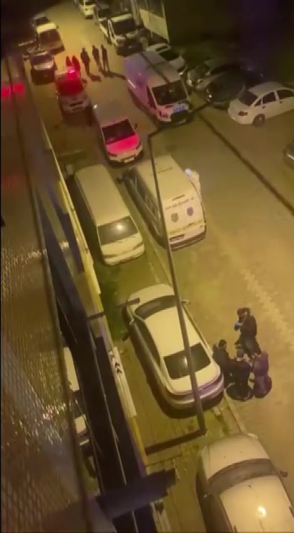 Esenyurt&rsquo;ta zehirlenme ş&uuml;phesiyle 7 kişi hastaneye kaldırıldı
